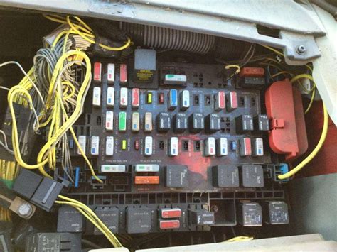 2009 freightliner fuse box 